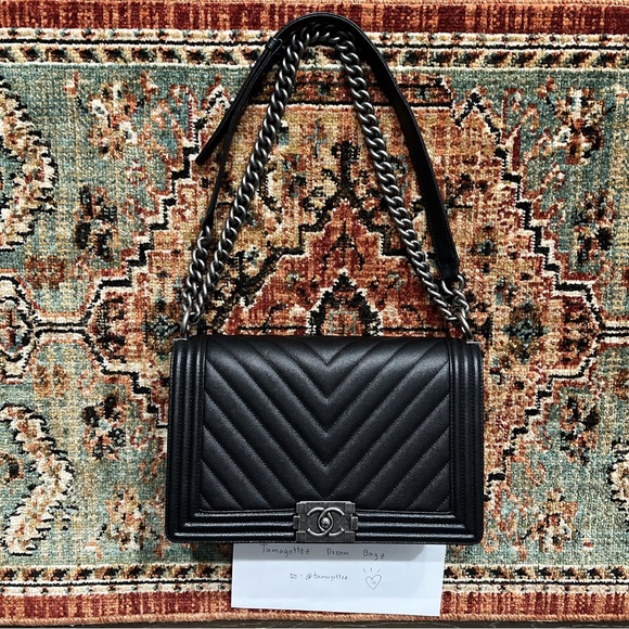 SOLD**Chanel Boy Chevron New Medium Caviar Flap Bag - Picture 5 of 11
